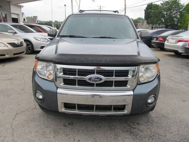 Used 2010 Ford Escape XLT with VIN 1FMCU0DG4AKC82671 for sale in Hilliard, OH