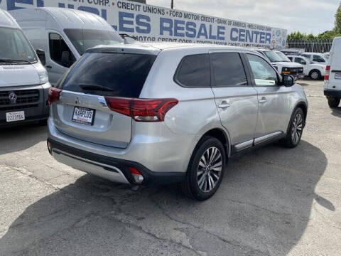 2020 Mitsubishi Outlander ES