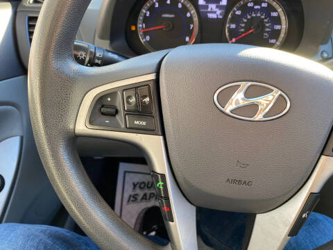 2015 Hyundai Accent GLS