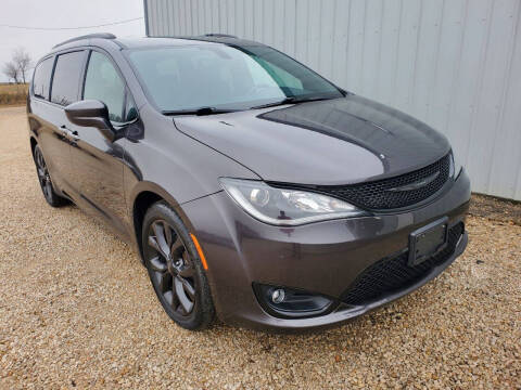 2020 Chrysler Pacifica Touring L 35th Anniversary