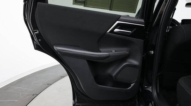 2024 Mitsubishi Outlander ES