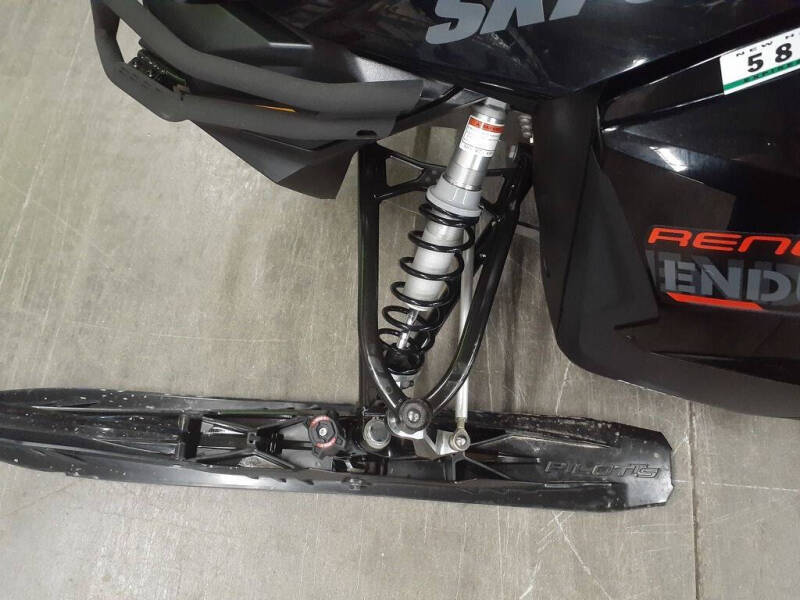 2018 Ski-Doo Renegade® Enduro Ice Ripp