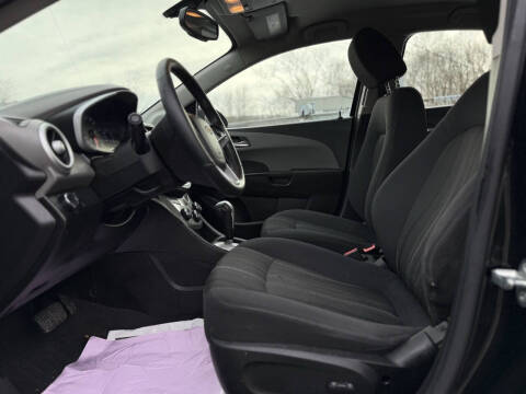 2019 Chevrolet Sonic LT Auto