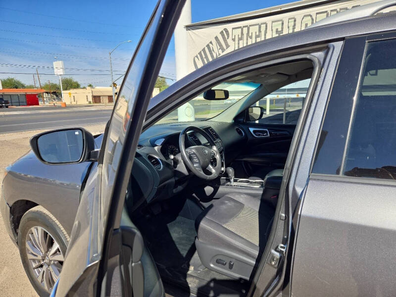 2019 Nissan Pathfinder SV