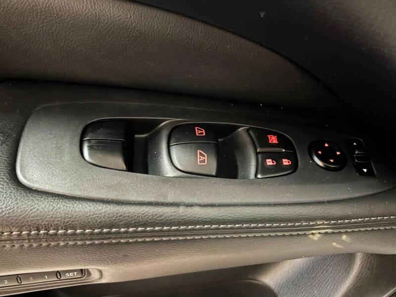 2016 Nissan Pathfinder Platinum