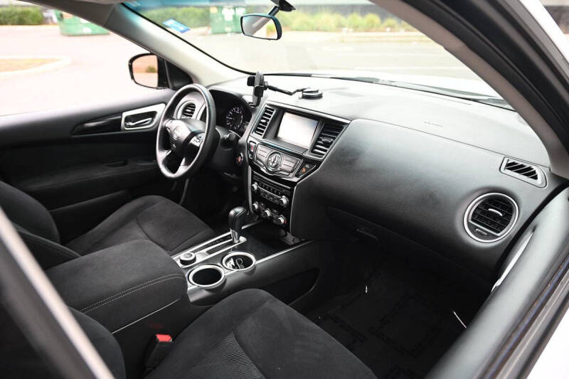 2013 Nissan Pathfinder SV