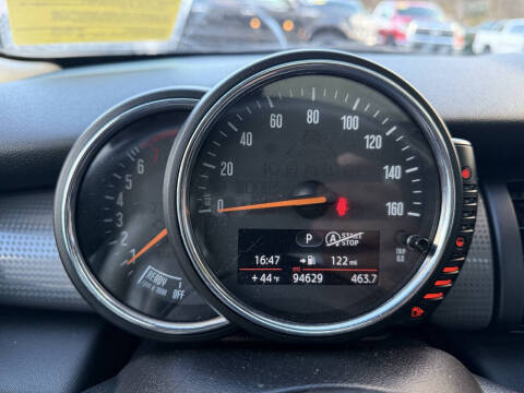 2017 MINI Hardtop 2 Door Cooper