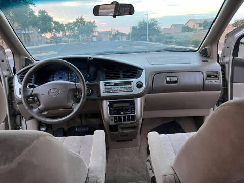 2002 Toyota Sienna XLE