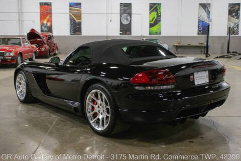 2004 Dodge Viper SRT-10