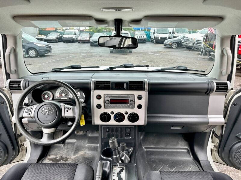 2012 Toyota FJ Cruiser  - $18,995
