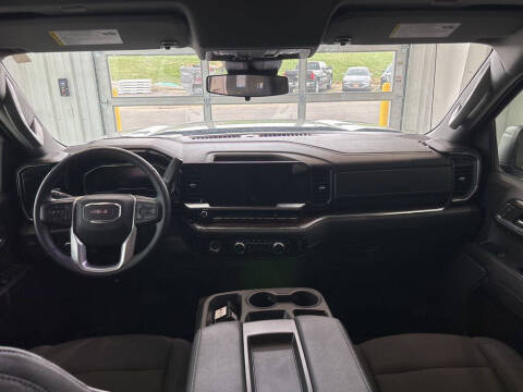 2024 GMC Sierra 1500 Elevation Standard