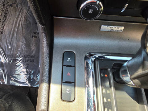 2013 Ford Mustang V6