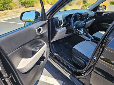 2020 Hyundai Venue SEL