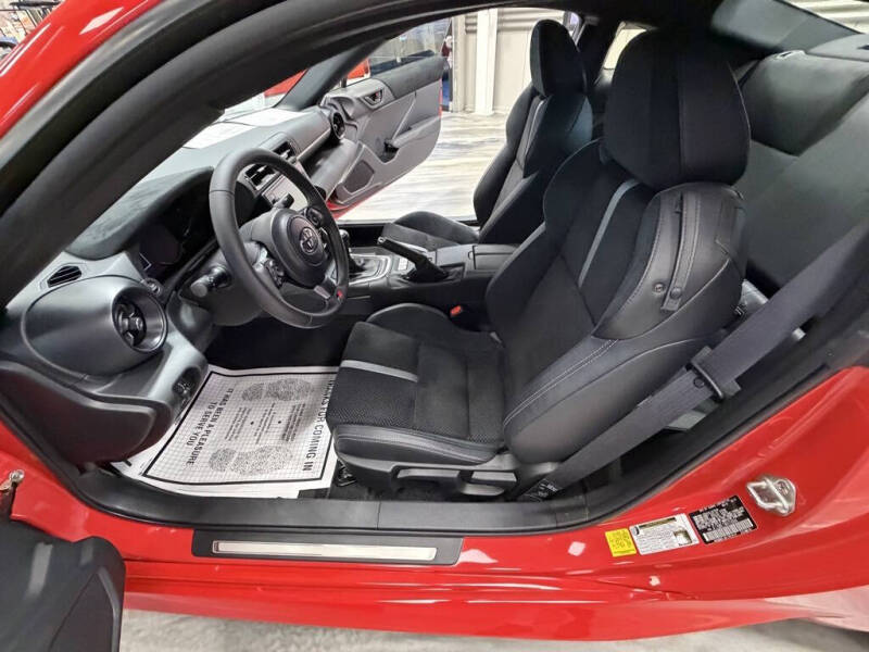 2024 Toyota GR86 Premium