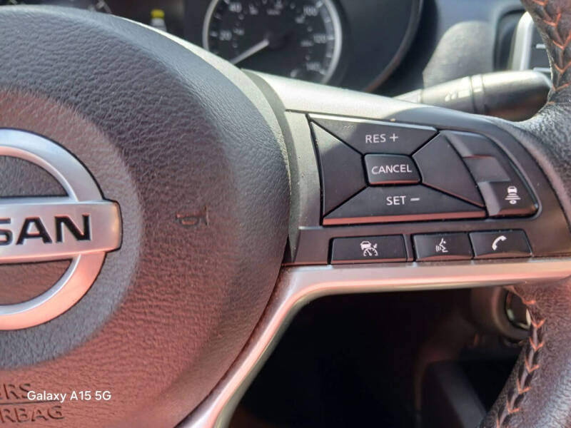 2020 Nissan Versa SR