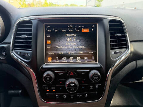 2017 Jeep Grand Cherokee Laredo