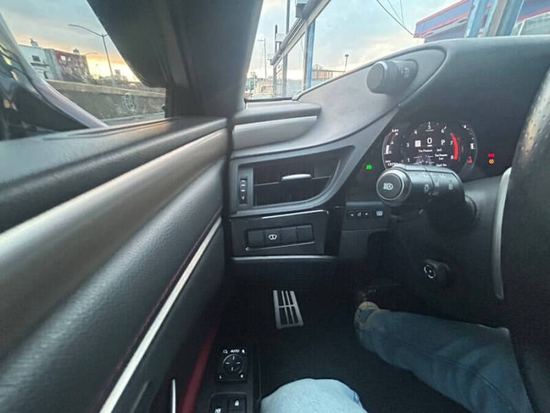 2022 Lexus ES 350 F SPORT