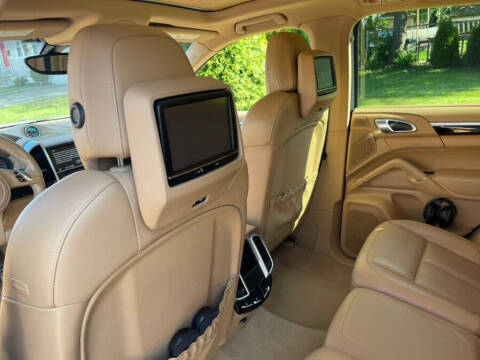 2012 Porsche Cayenne S