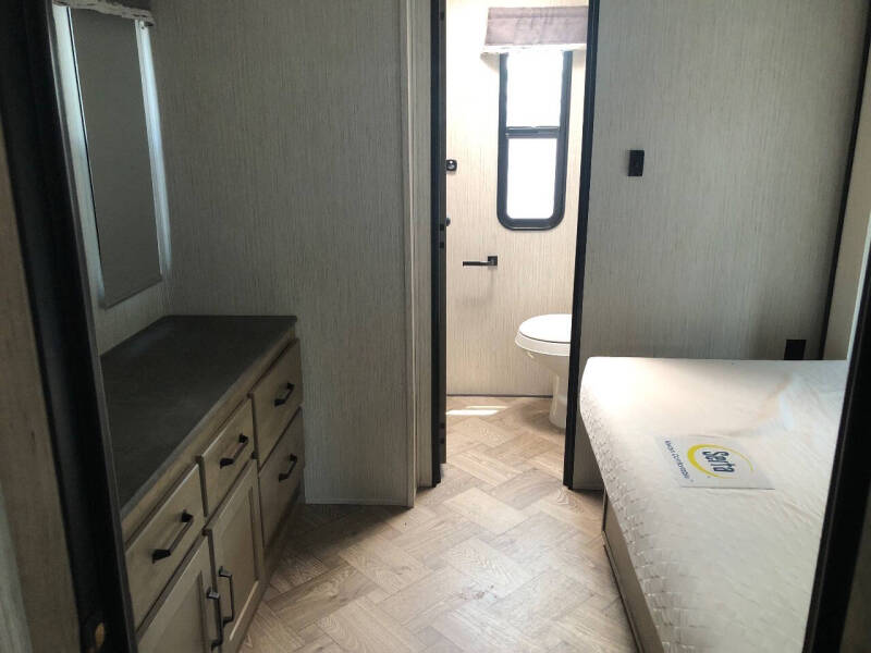 2023 Forest River 39 DBT PALOMINO