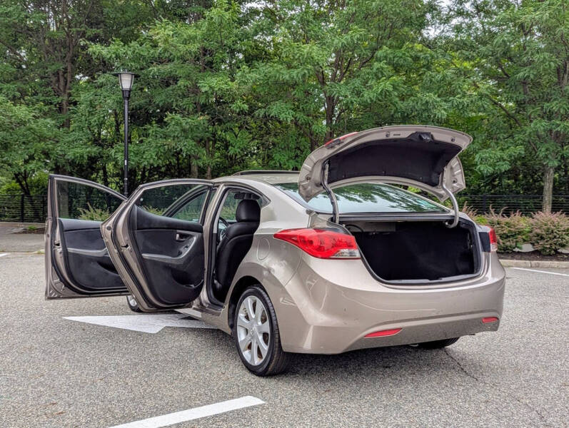 2012 Hyundai Elantra Limited