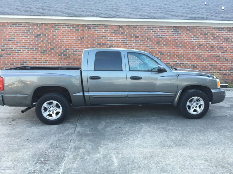 2005 Dodge Dakota for sale at Greg Faulk Auto Sales Llc in Conway SC