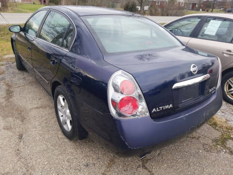 2005 Nissan Altima for sale at David Shiveley in Sardinia OH