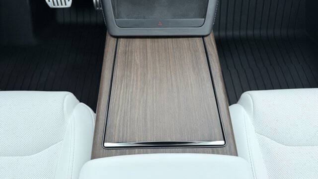 2023 Tesla Model X Standard Range
