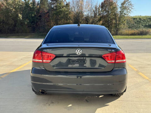2015 Volkswagen Passat 1.8T Sport