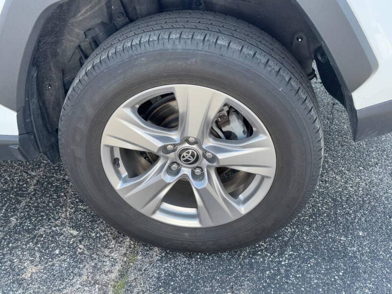 2024 Toyota RAV4 XLE