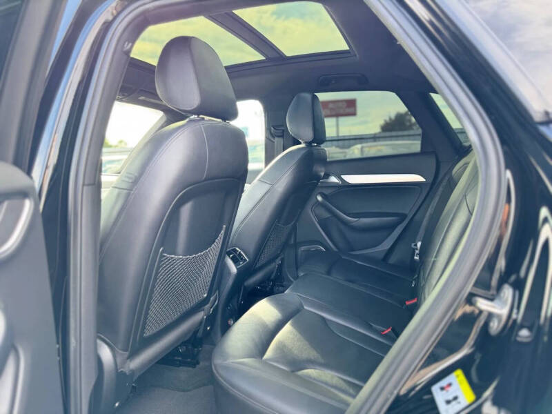 2015 Audi Q3 2.0T quattro Prestige