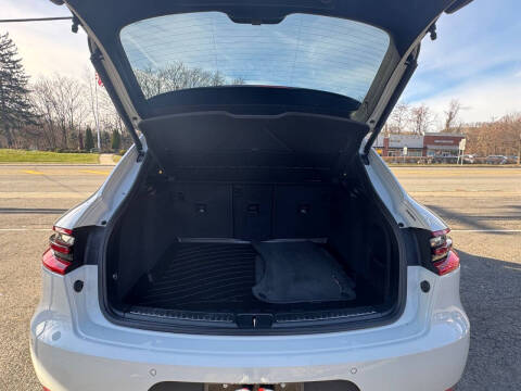 2017 Porsche Macan S