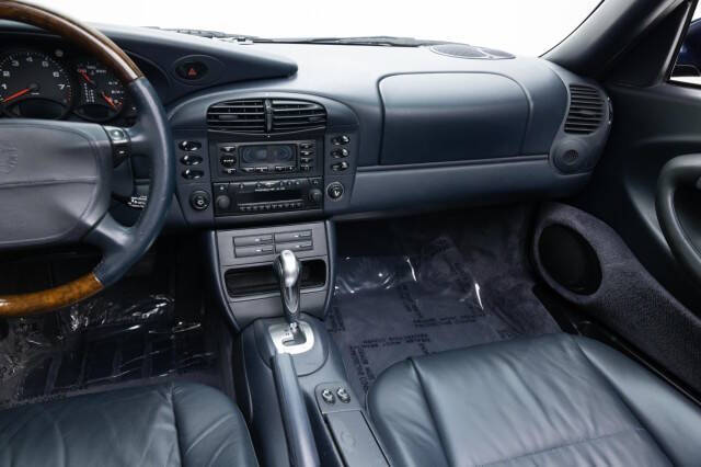 2000 Porsche 911 Carrera