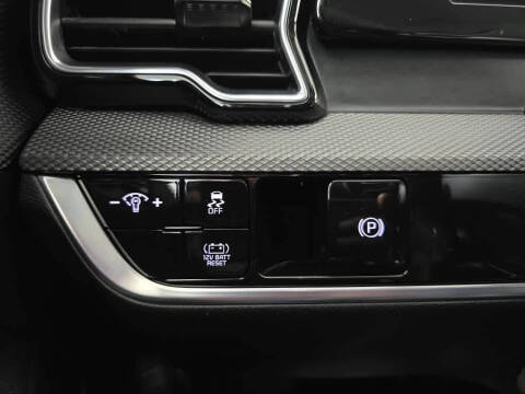 2023 Kia Sportage Hybrid LX