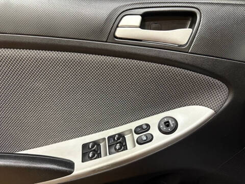 2014 Hyundai Accent GS