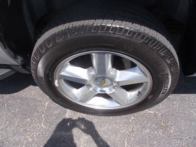 2013 Chevrolet Avalanche LS Black Diamond