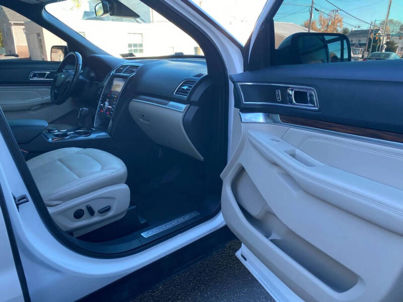 2019 Ford Explorer Limited