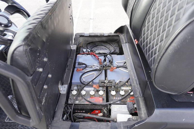 2022 Epic Carts E40L