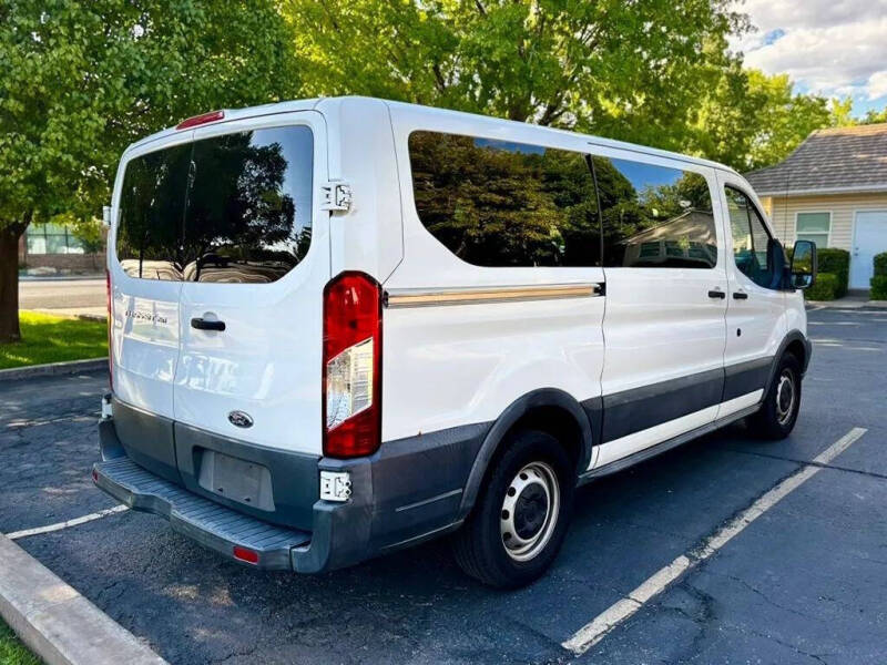 2015 Ford Transit 150 XL