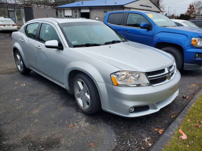 2011 Dodge Avenger for sale at Topham Automotive Inc. in Middleboro MA