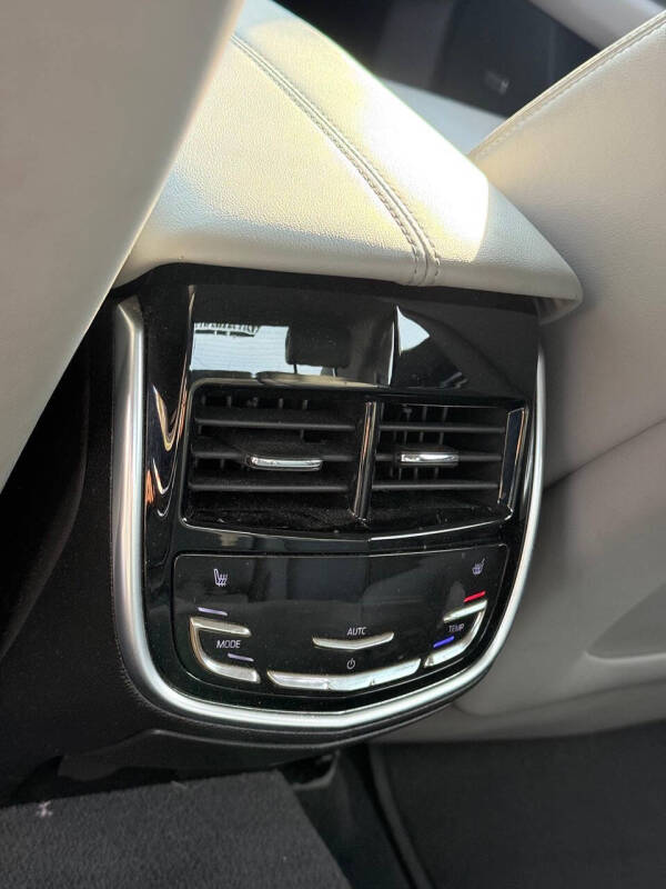 2013 Cadillac XTS Premium Collection