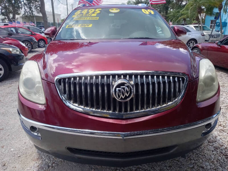 2009 Buick Enclave CXL photo 2