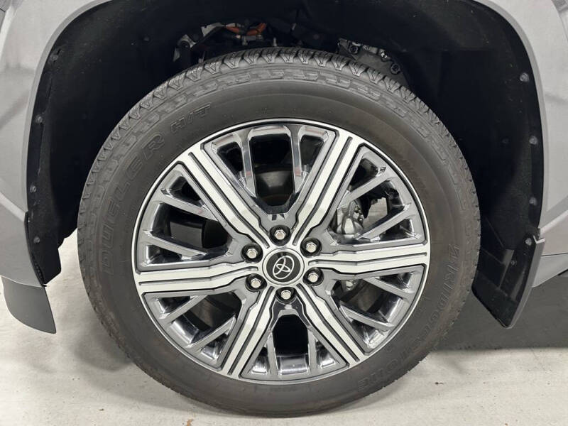 2024 Toyota Sequoia Capstone