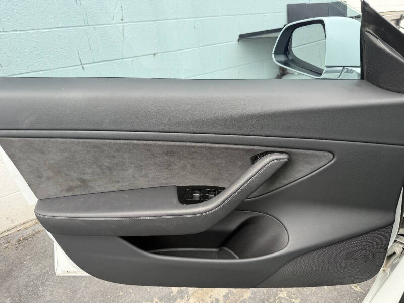 2020 Tesla Model 3 Performance