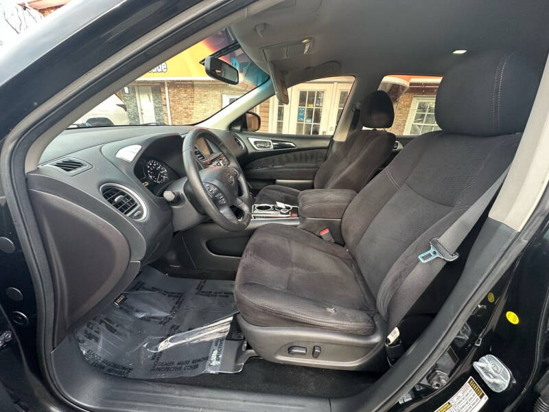 2015 Nissan Pathfinder SV