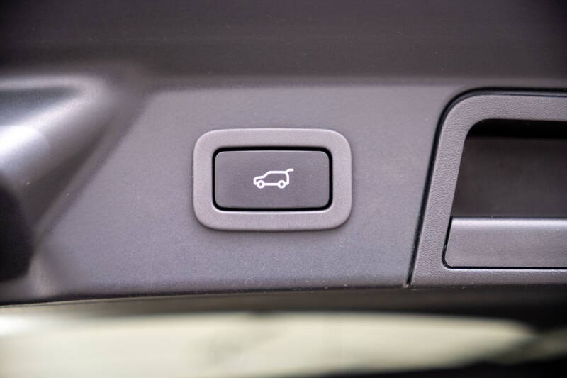 2019 Land Rover Range Rover Velar P250 S