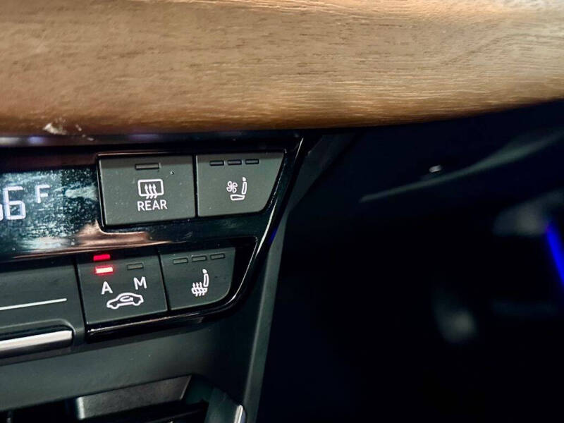 2023 Audi e-tron GT quattro Premium Plus