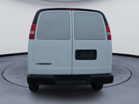 2018 Chevrolet Express 2500