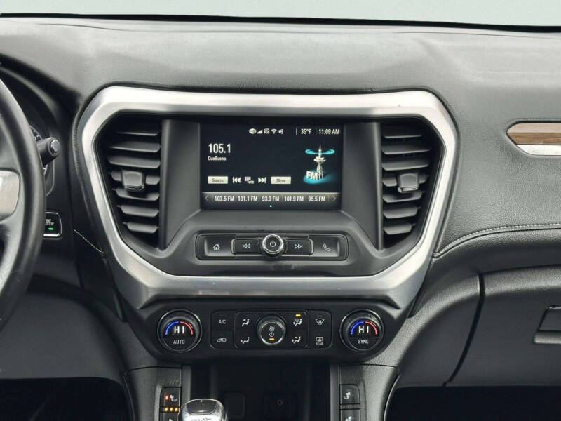 2017 GMC Acadia SLE-2