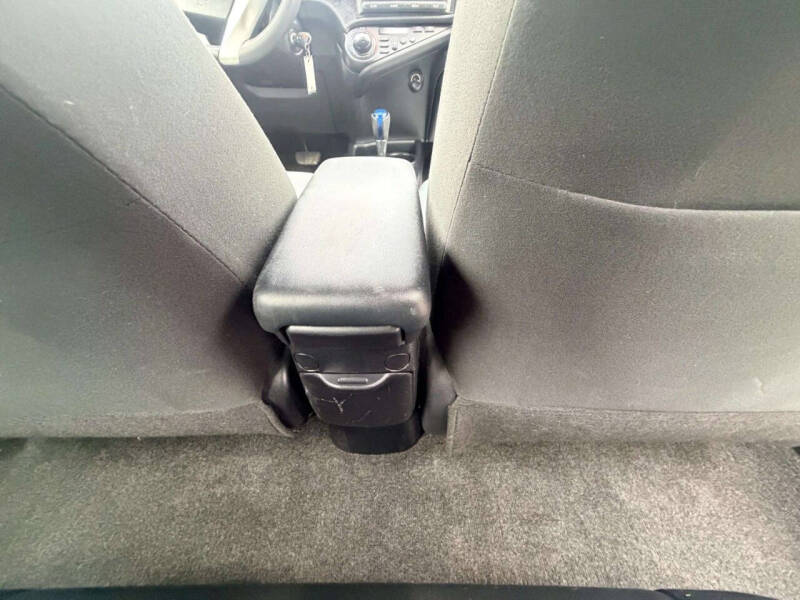 2013 Toyota Prius c Two
