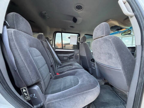2003 Ford Explorer XLT